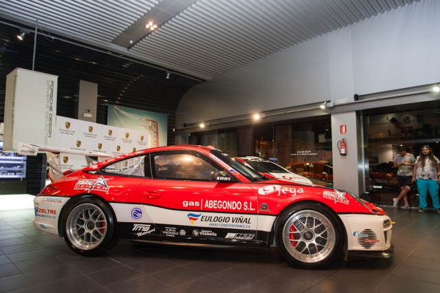 019 presentacin porsche 2010 ares racing 064